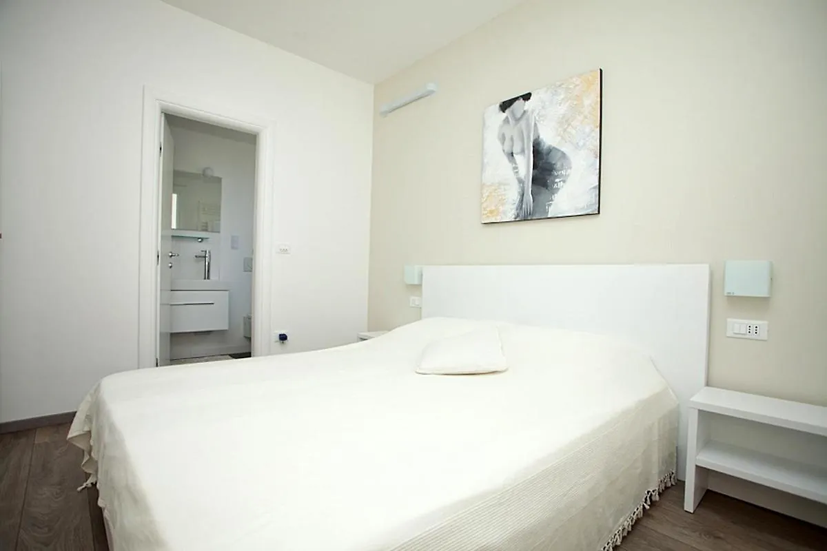 Apartments With A Parking Space Rovinj - 3393
